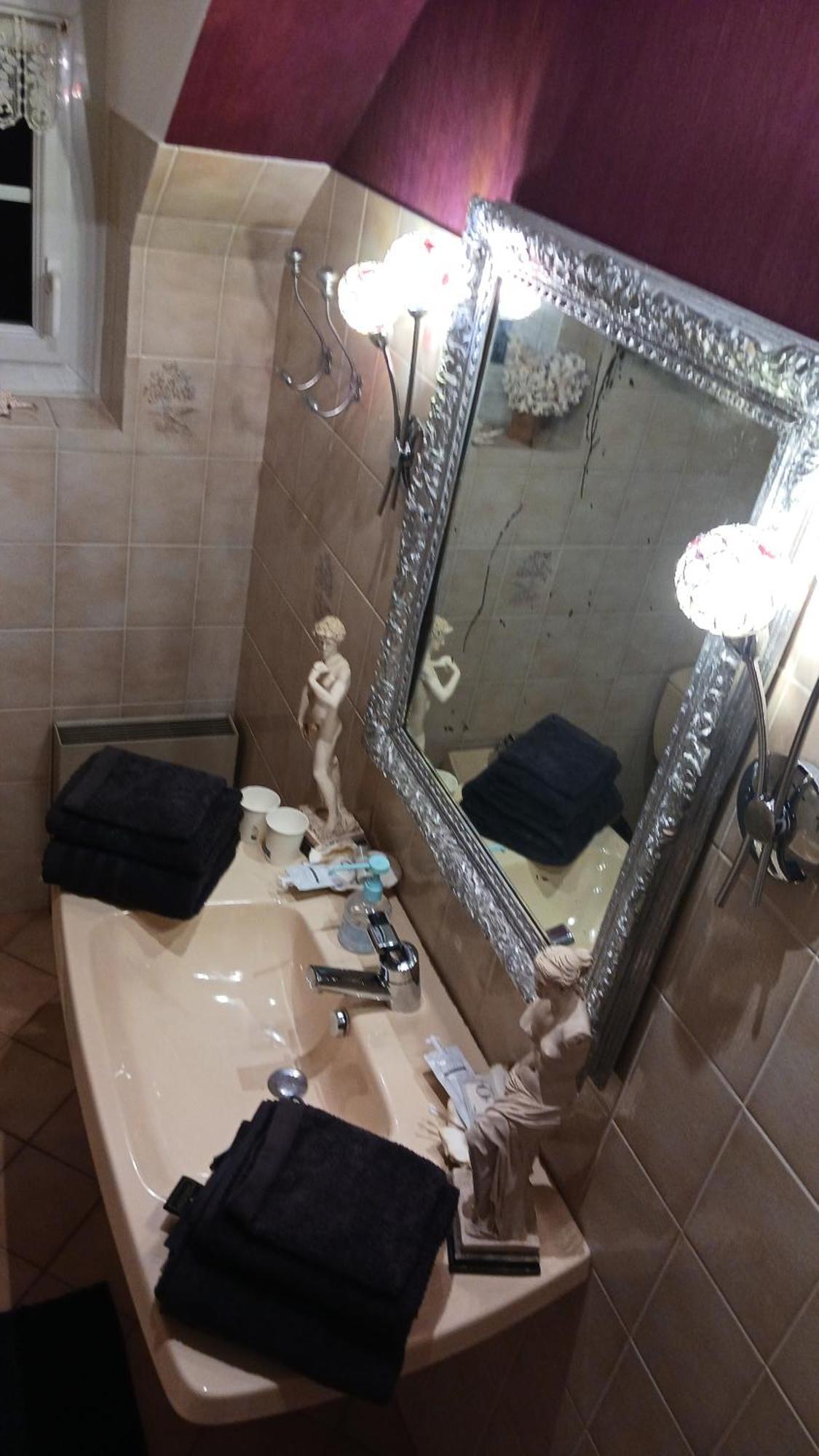 Chambre D'Hotes Avec Petit Dejeuner Compris A Mégrit Esterno foto
