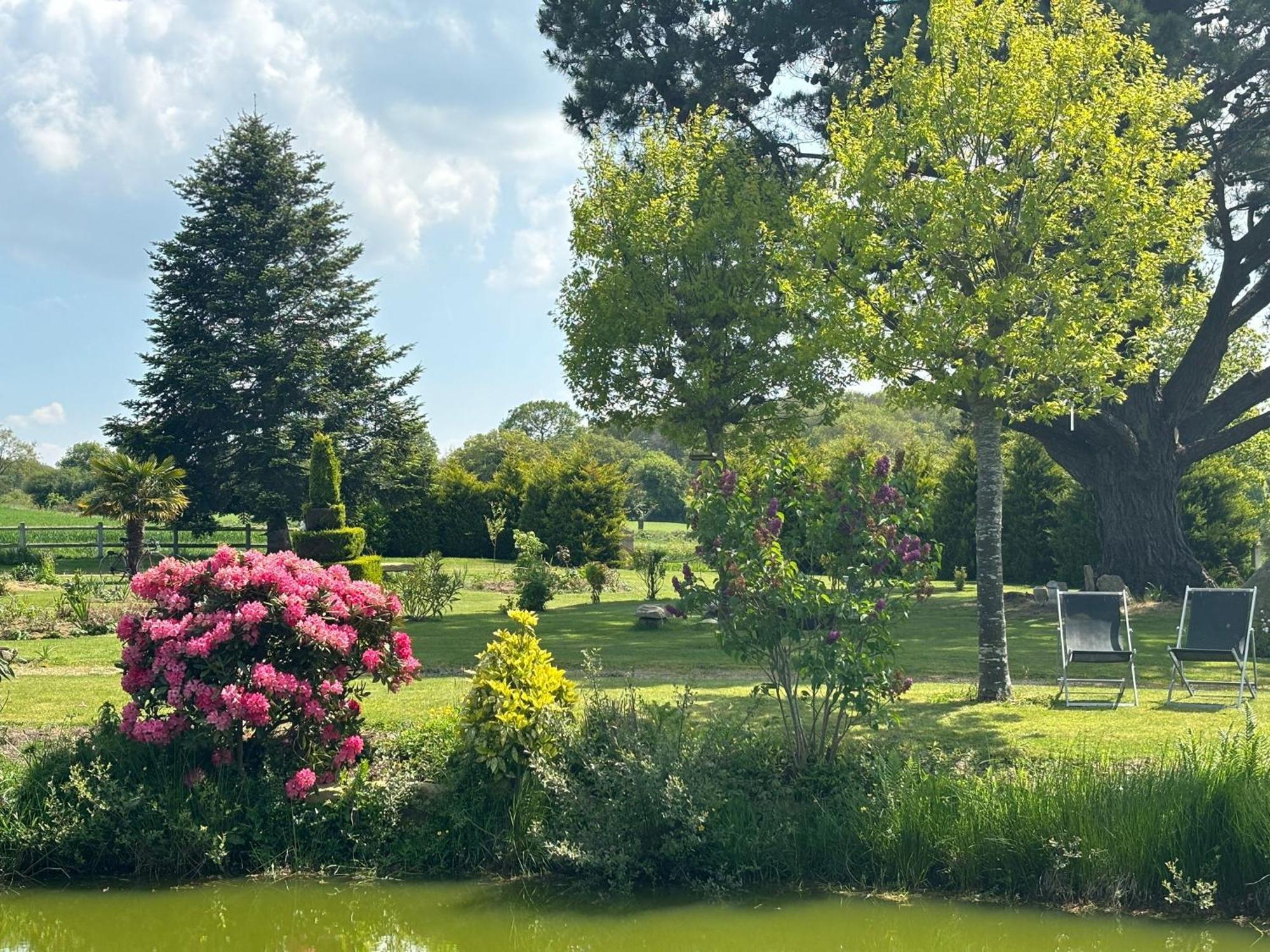 Chambre D'Hotes Avec Petit Dejeuner Compris A Mégrit Esterno foto