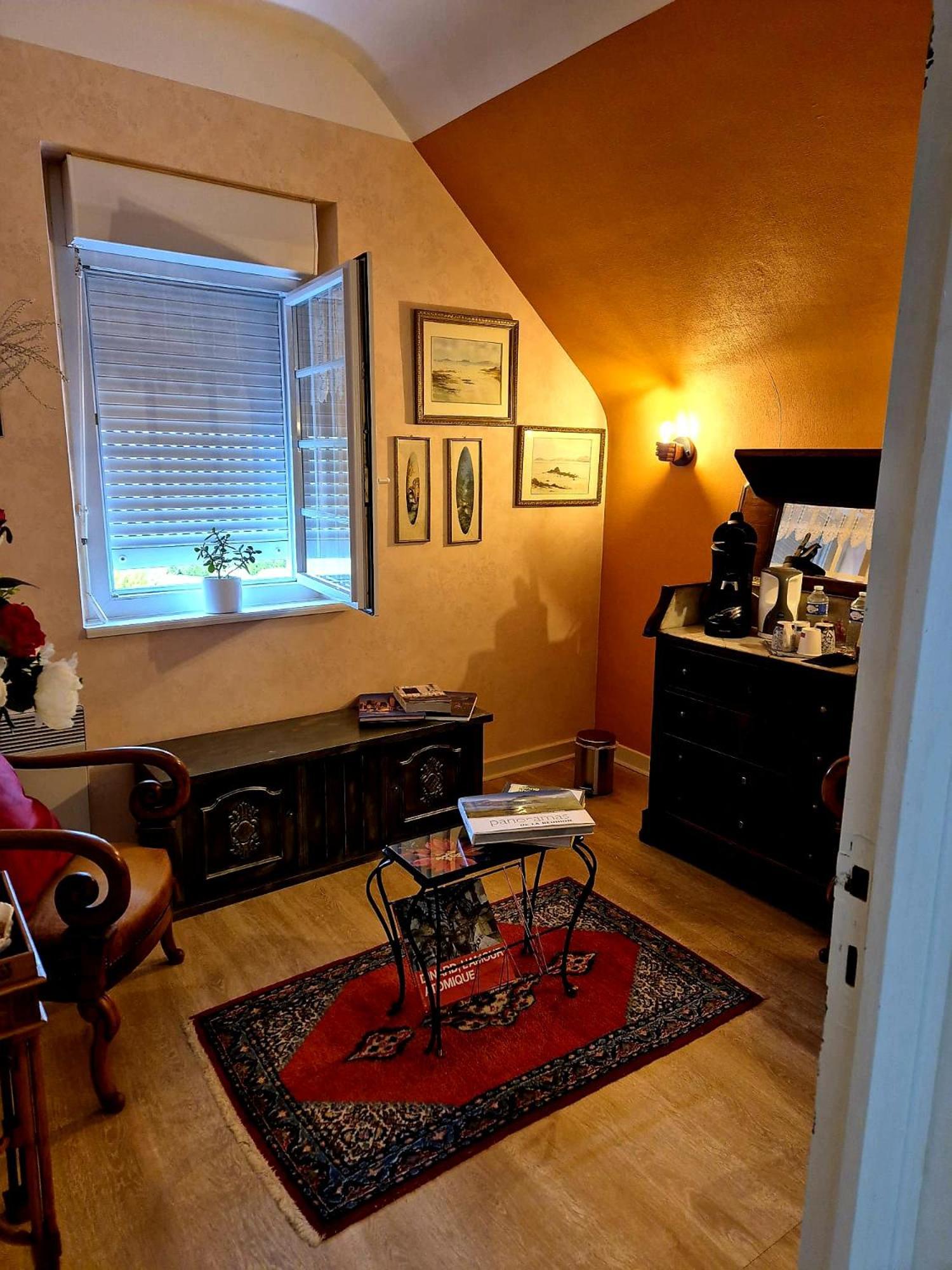 Chambre D'Hotes Avec Petit Dejeuner Compris A Mégrit Esterno foto