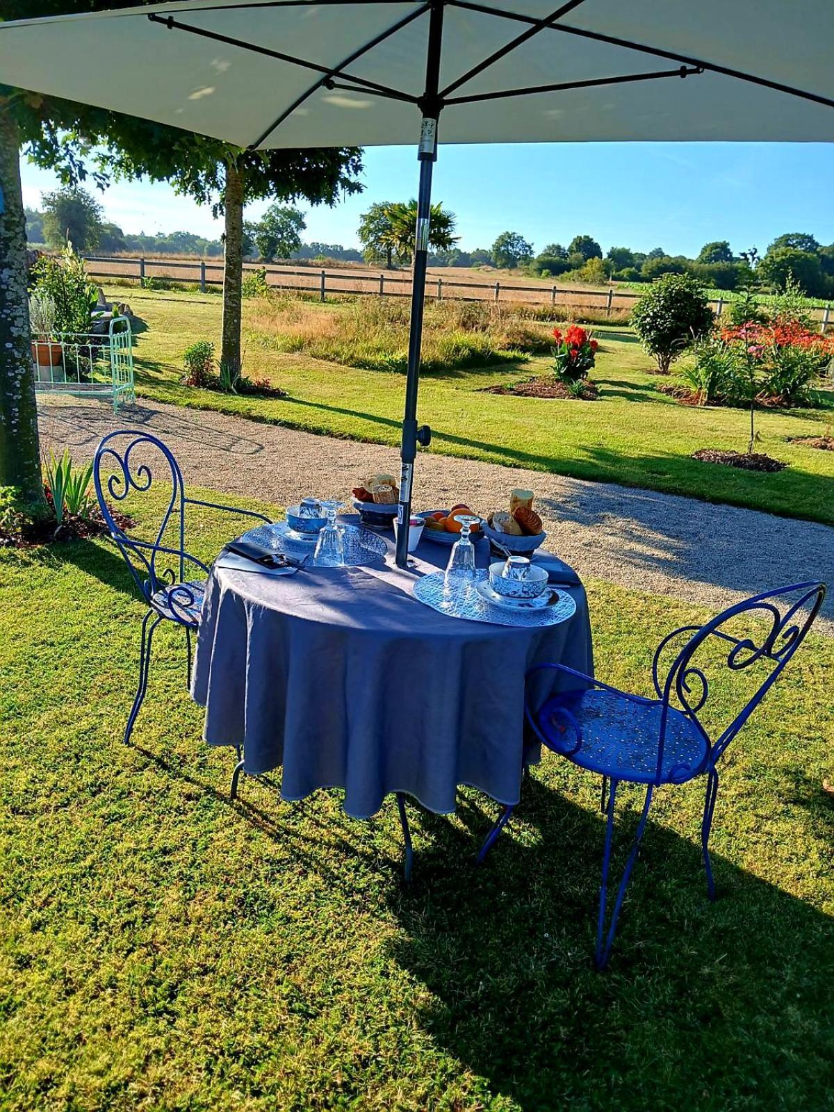 Chambre D'Hotes Avec Petit Dejeuner Compris A Mégrit Esterno foto
